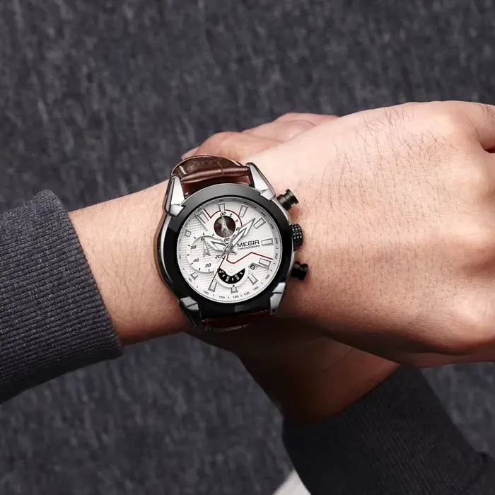 Montre à quartz analogique chronographe pour homme Megir avec date