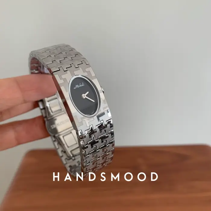 Montre en argent avec bracelet en acier inoxydable pour femme, motif croisé, design à la mode et Bre