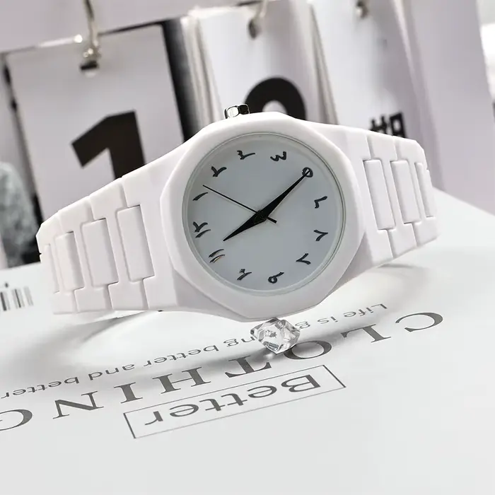 Montre pour hommes moderne minimaliste tout noir