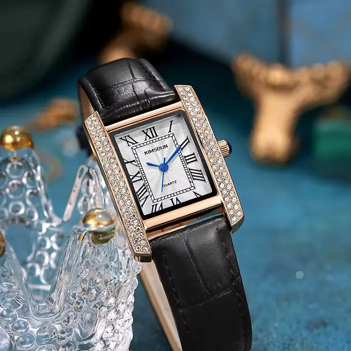 Montre élégante pour femme à quartz