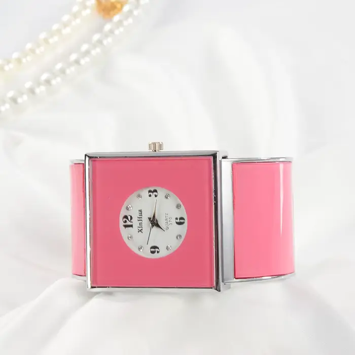 Grand Bracelet en acier inoxydable pour femmes montres