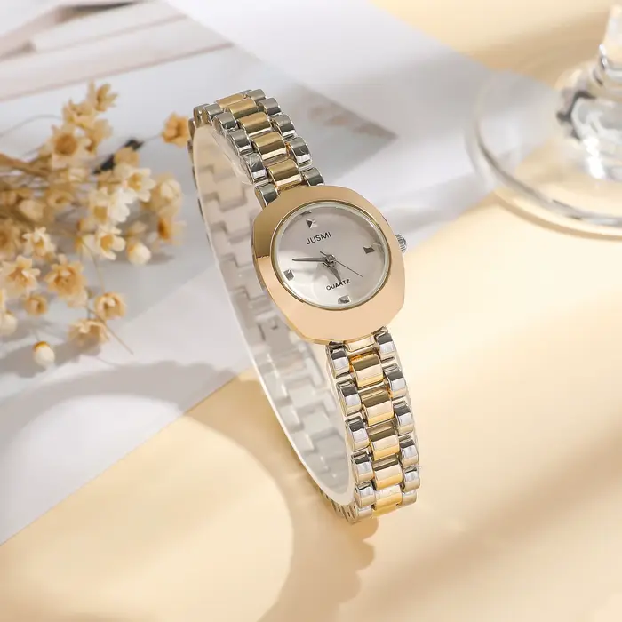 Montre carrée tendance pour femmes