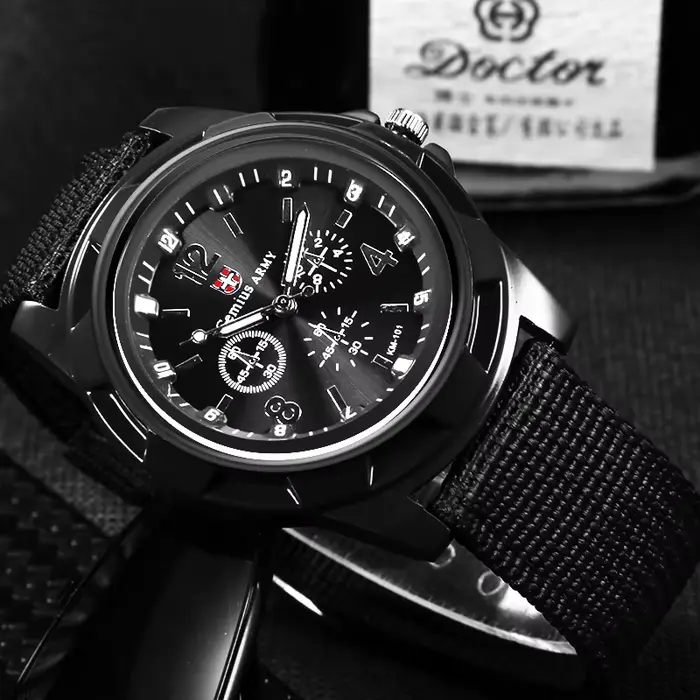 Montre de sport homme en acier inoxydable avec bracelet nylon robuste et élégant pour entraînements et occasions spéciales