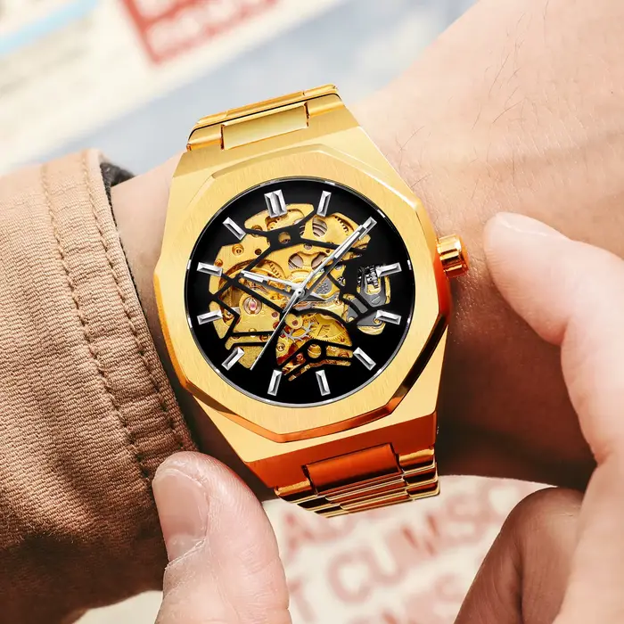 Montre squelette classique Forsining automatique pour hommes avec aiguilles lumineuses et bracelet en acier inoxydable pour occasions spéciales
