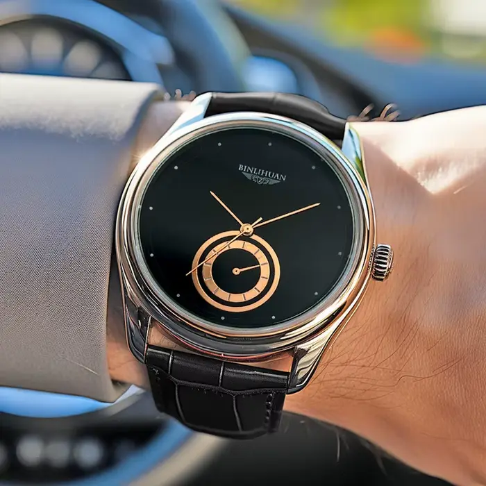 Montre à quartz homme élégante décontractée avec bracelet en cuir pour occasions spéciales et quotidienne
