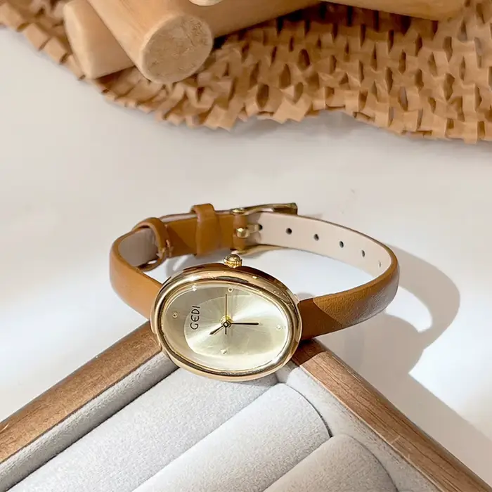 Montre Femme GEDI Ovale à Quartz
