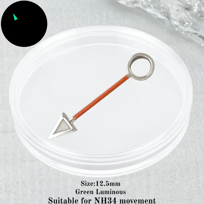 Aiguilles de montre lumineuses vertes