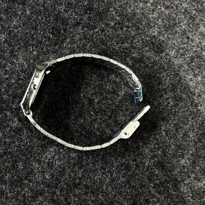Montre en alliage d'acier inoxydable 2026