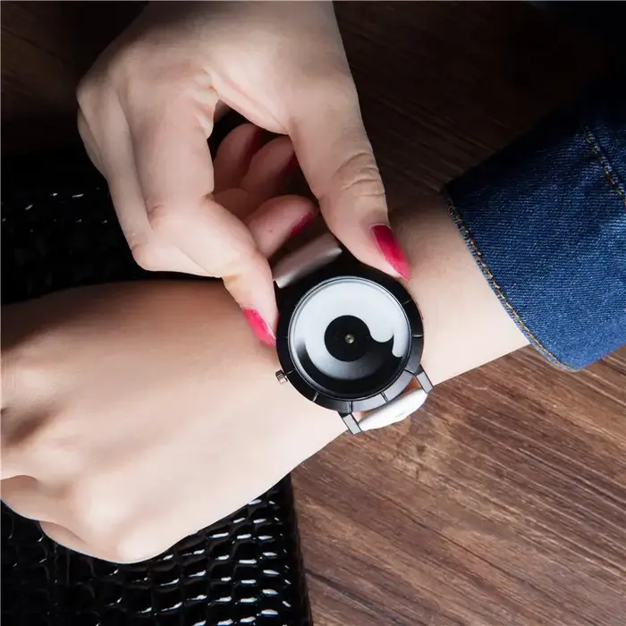 Montres-bracelets à quartz avec bracelet en cuir pour hommes et femmes