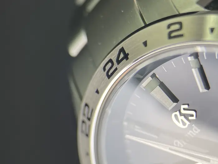 Montre GS Custom GMT, mouvement à quartz suisse Ronda 515H, luminescence verte, couronne à visser, bracelet en acier massif, étanche 100M
