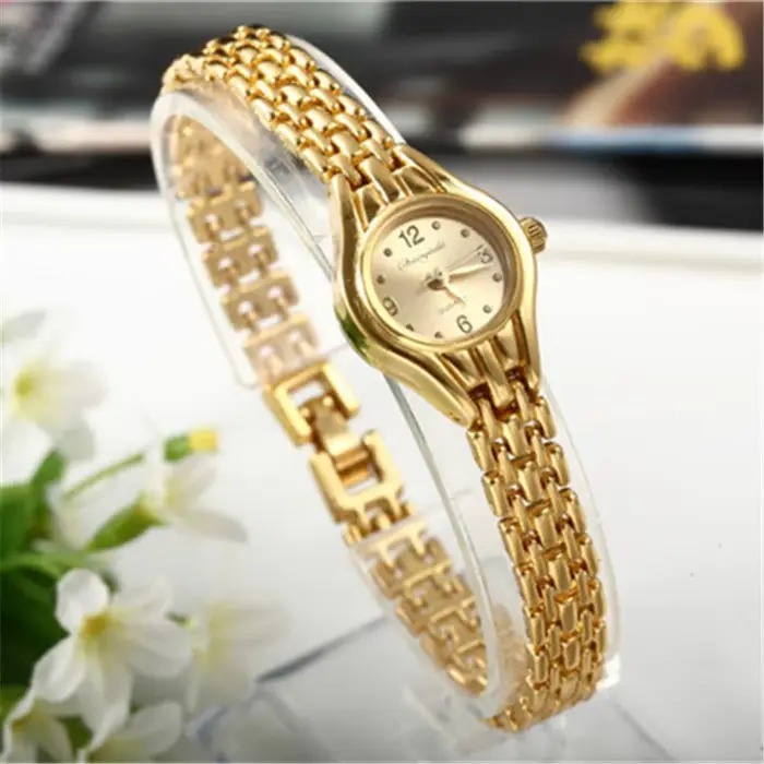 Bracelet doré montre pour femmes petit cadran de luxe dames montre-Bracelet en acier élégant Quartz femme horloge mode cadeau reloj mujer