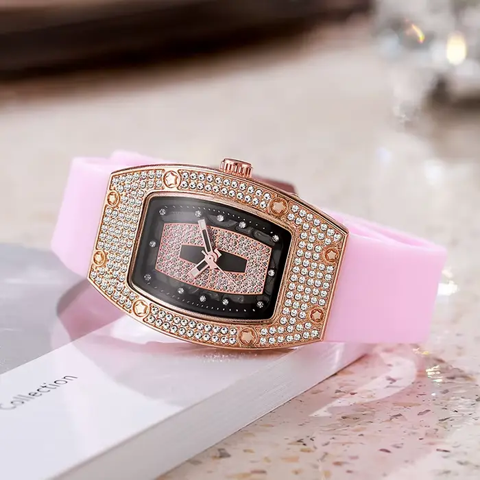 Nouveau Top montres de luxe pour femme célèbre cristal Silicone gelée montre à Quartz étudiants cadeau Reloj Mujer dames Tonneau montre-bracelet