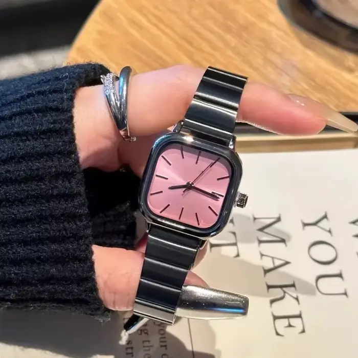 Offre spéciale marque de luxe montre noire femmes mode montres à Quartz dames réglable bracelet en acier inoxydable