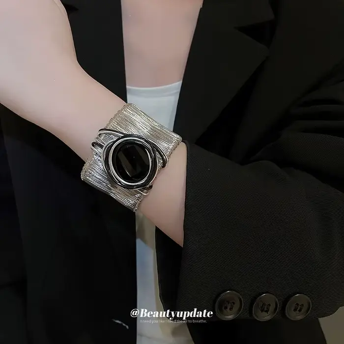 Bracelet large personnalisé haut de gamme en métal style européen et américain pour femmes occasions spéciales banquets