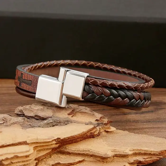Bracelet en cuir à la mode pour hommes