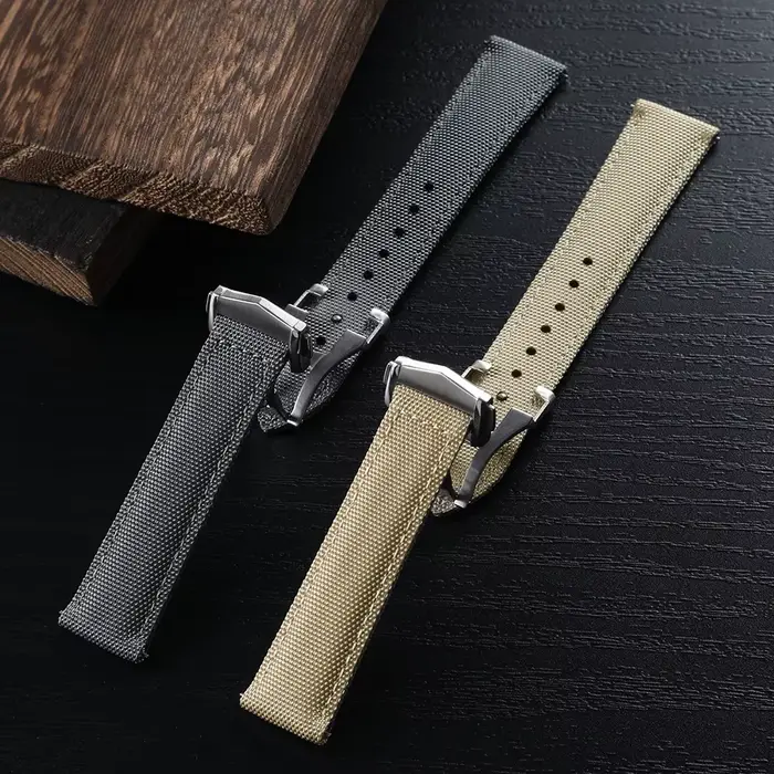 Bracelet Deployant Sailcloth en Nylon Haute Densité Double Face Polyvalent Pour Femmes et Hommes Occasions Spéciales Robuste Et Sophistiqué