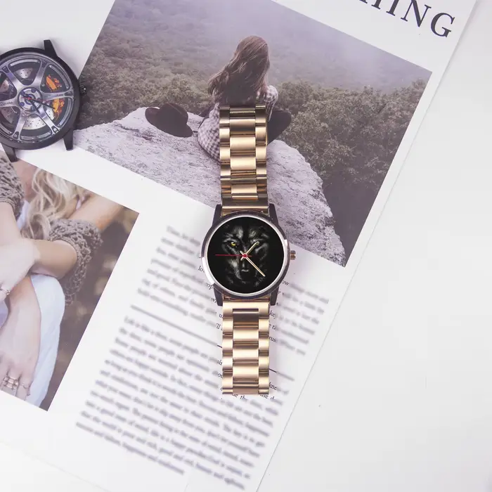 Montre à quartz loup noir pour femme