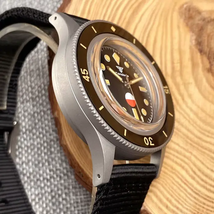 Tandorio – montre rétro noire pour hommes