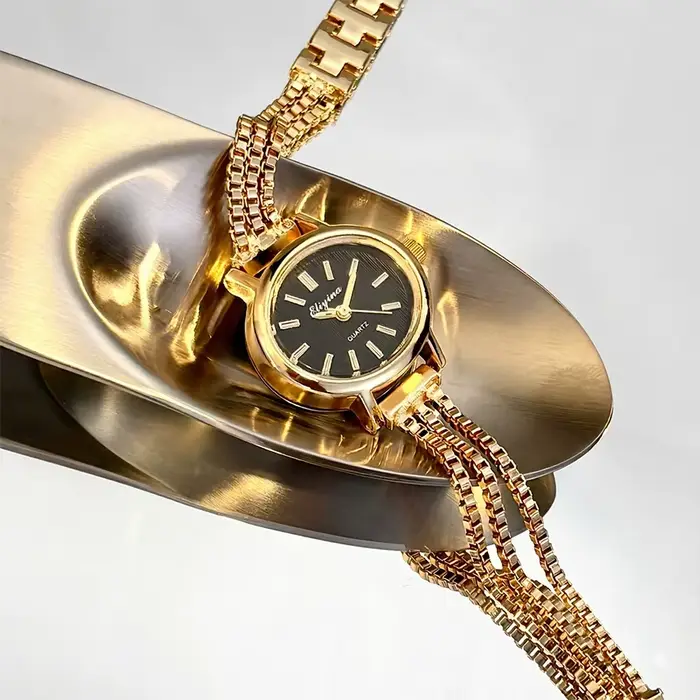 Bracelet de montre élégant à franges pour femme
