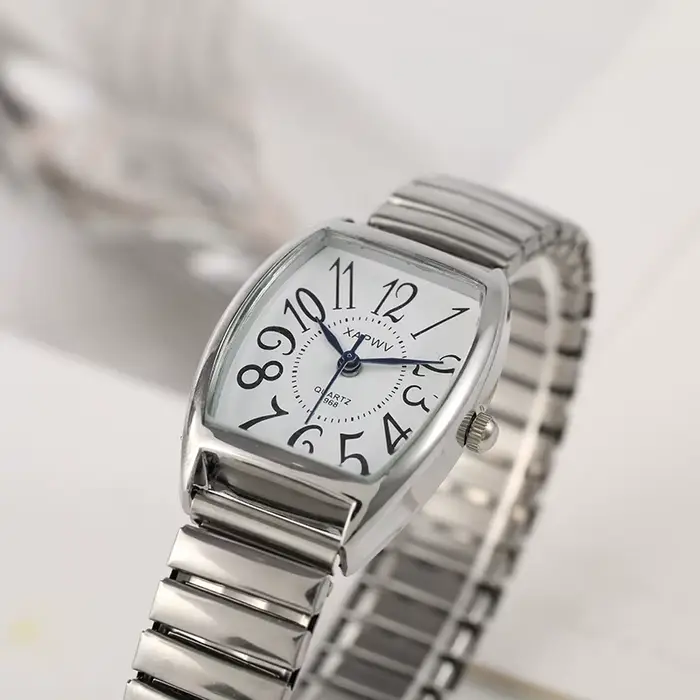 Grande montre numérique arabe en forme de baril pour couple