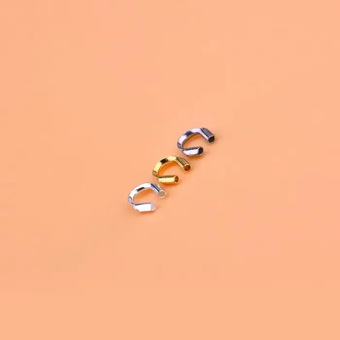 Accessoires de boucle de collier en argent regardé S925