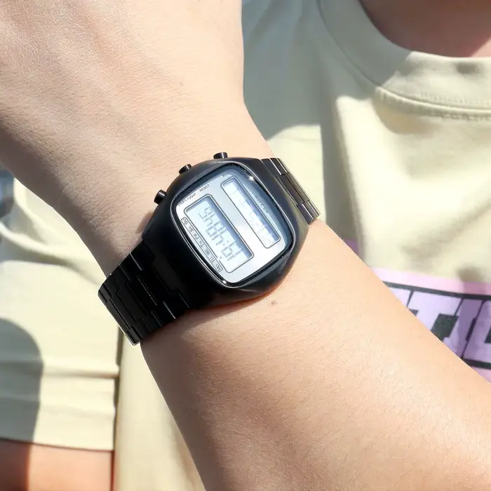 Montre numérique rétro double affichage homme rétroéclairage calendrier complet alarme acier inoxydable unisexe ocassions spéciales