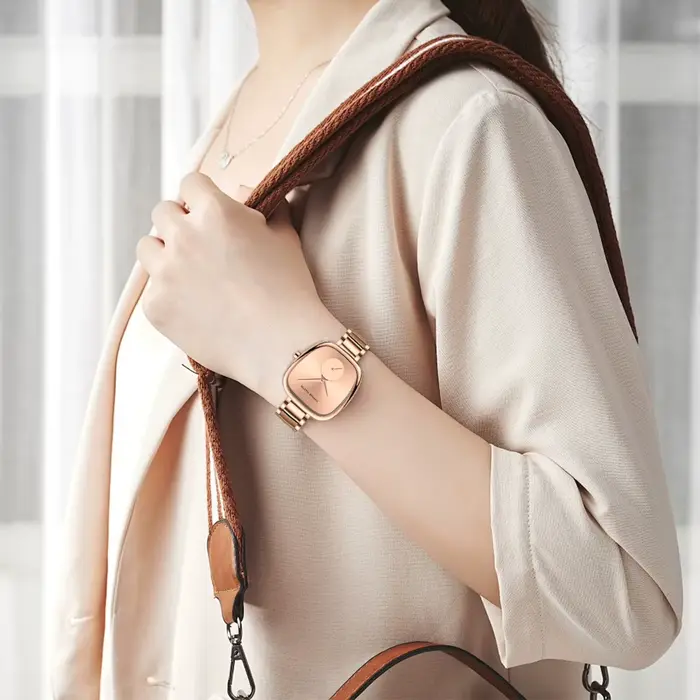 Montre-bracelet à Quartz pour femmes, or rose, baril de vin, style minimaliste, ovale, résistante à l'eau, pour occasions spéciales