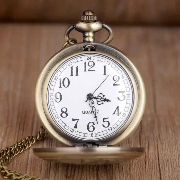 Montre de poche avec pendentif en bronze