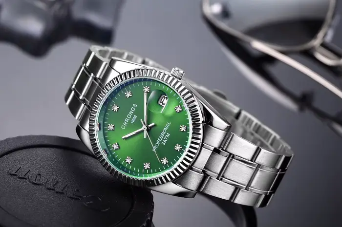 Montre étanche avec date analogique pour homme