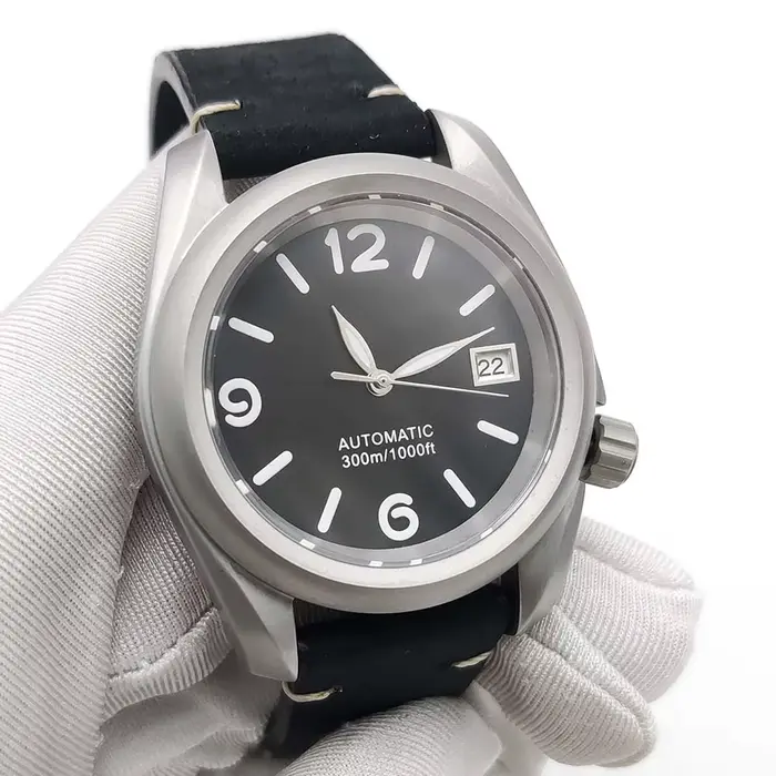 Montre mécanique automatique élégante vintage pour homme