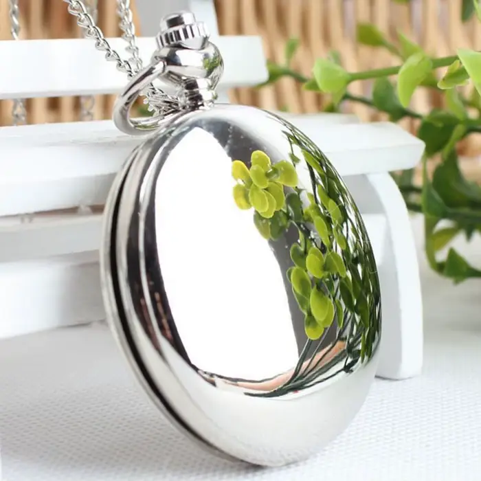 Montre à gousset en alliage argent avec cadran numérique pour hommes et femmes occasions spéciales et cadeaux élégants