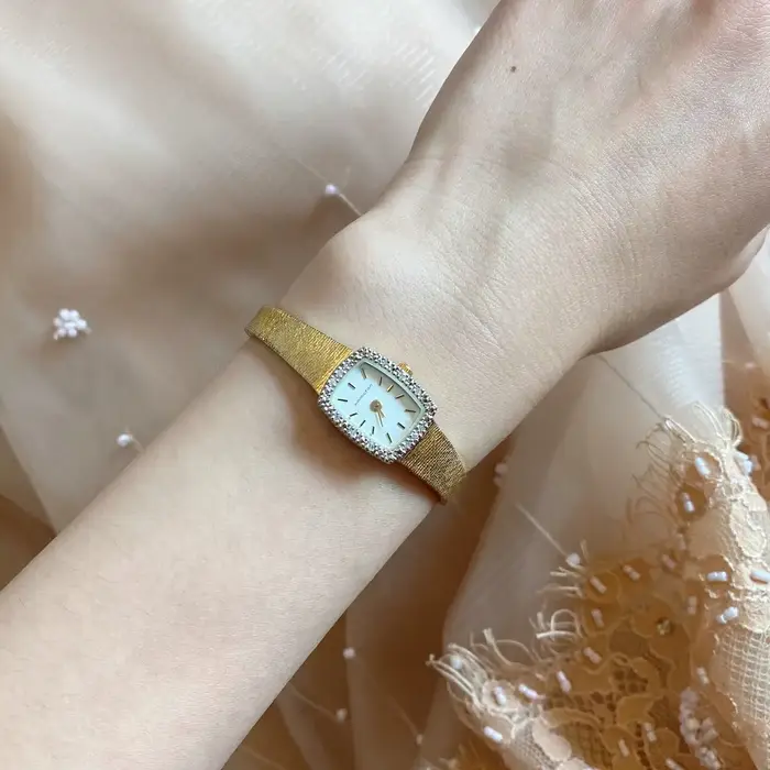 Montre pour femme, diamant médiéval