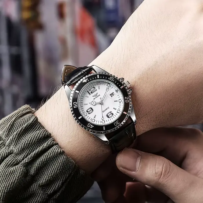 Montre bracelet en cuir pour hommes