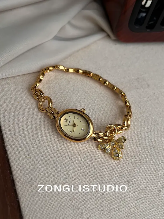 Montre-Bracelet à pendentif exquis pour femmes