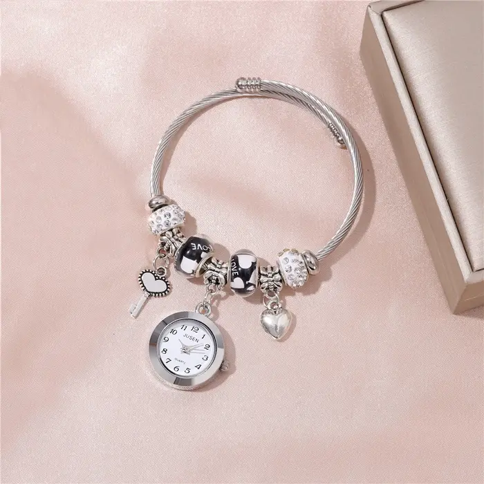 Montre-bracelet pour femme avec pendentif Fashion Love