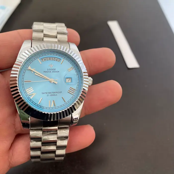 Nouvelle montre en or pour homme 2025