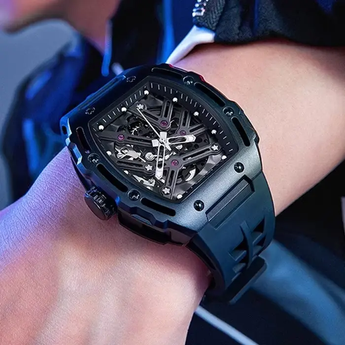 Montre Daniel Gorman Squelette Tonneau Automatique Edition Limitée pour Homme Occasions Spéciales Elégance et Précision