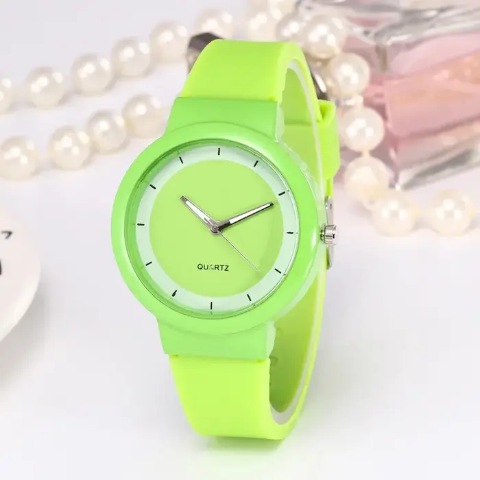 Montre-bracelet analogique à quartz pour femme