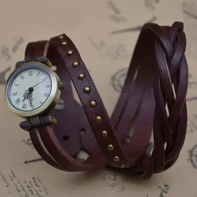 Shsby nouveau Roma Vintage peau de vache spirale plaie bracelet chiffres romains tissage tresse mont