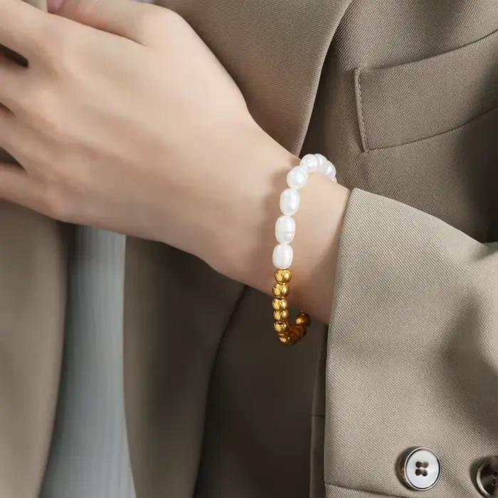 Bracelets en perles d'eau douce pour femmes