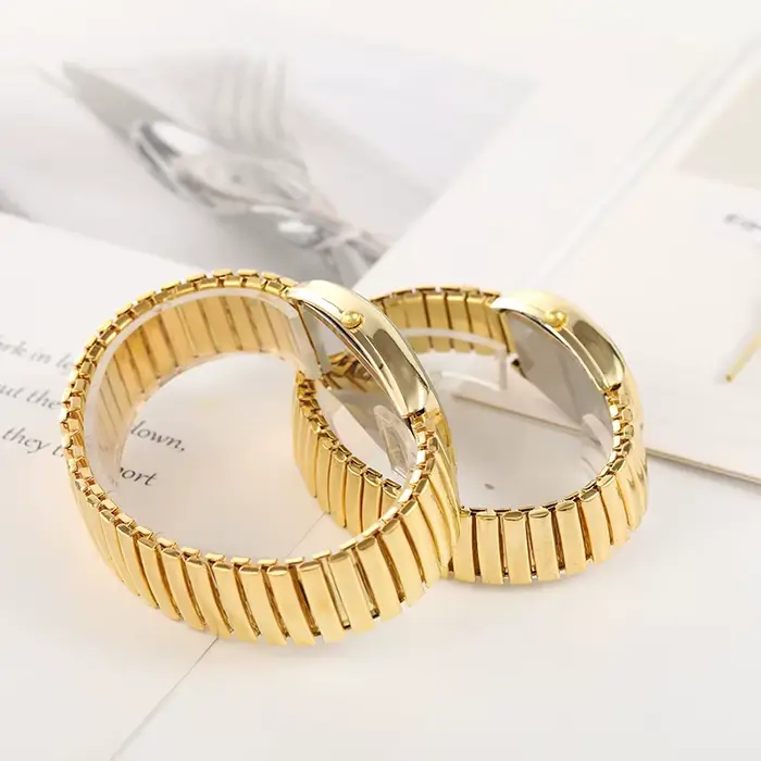 Grande montre numérique arabe en forme de baril pour couple