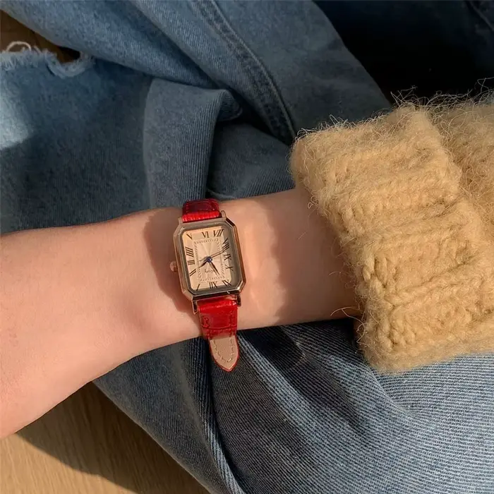 Montre à Quartz de luxe légère pour femmes
