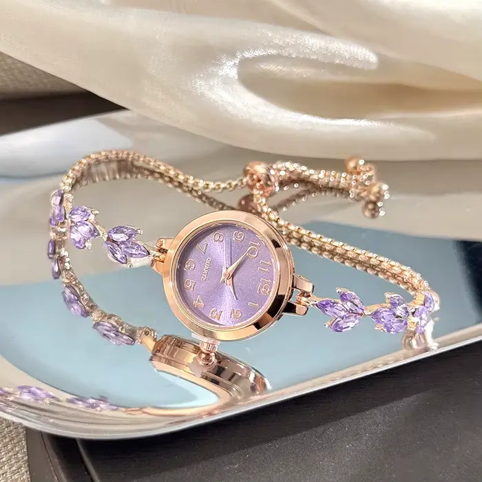 Montre trèfle à trois feuilles pour femme