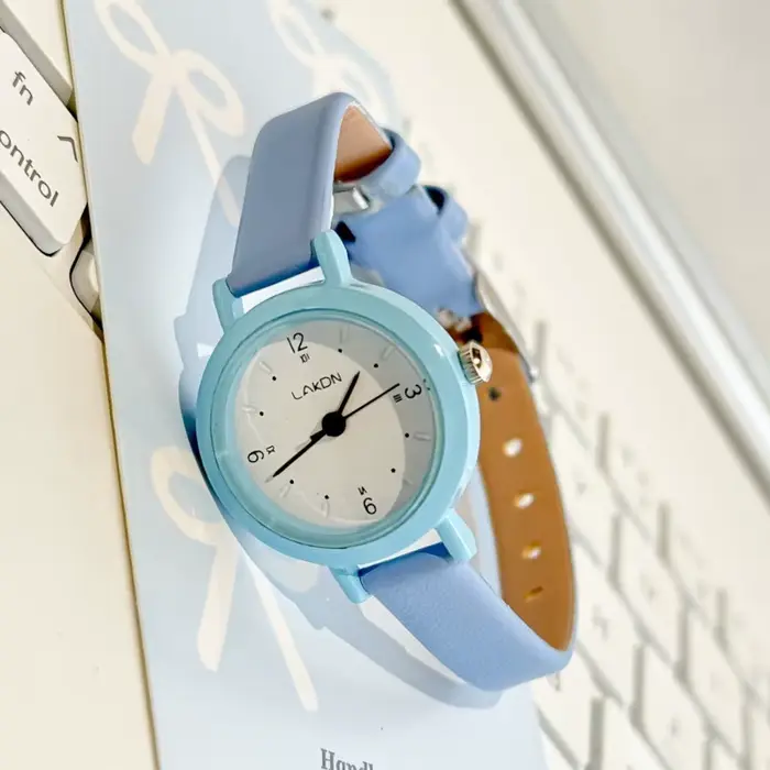 Montre élégante personnalisée pour femmes