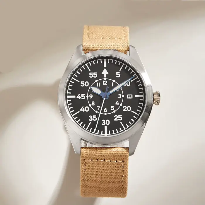 Montre de pilote en toile