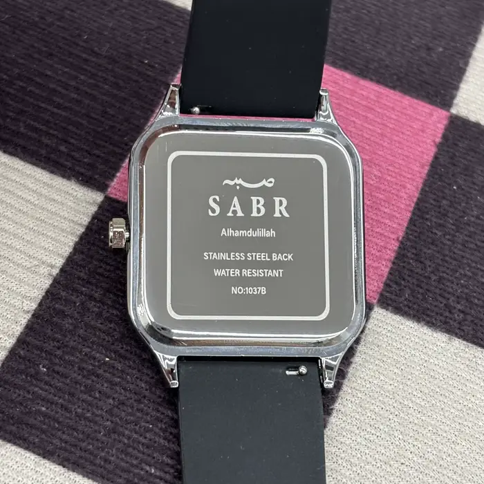 Montre à Quartz Carrée avec Chiffres Arabes Résistante à L'Eau pour Hommes Occasions Spéciales Décontractée Élégante Sport BUSINESS