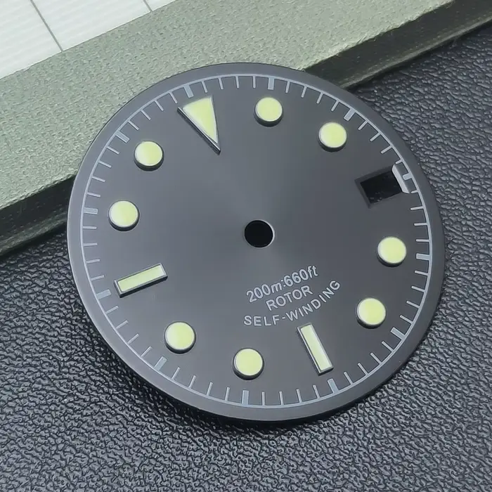 Neiton – cadran de montre noir blanc bleu gris vert