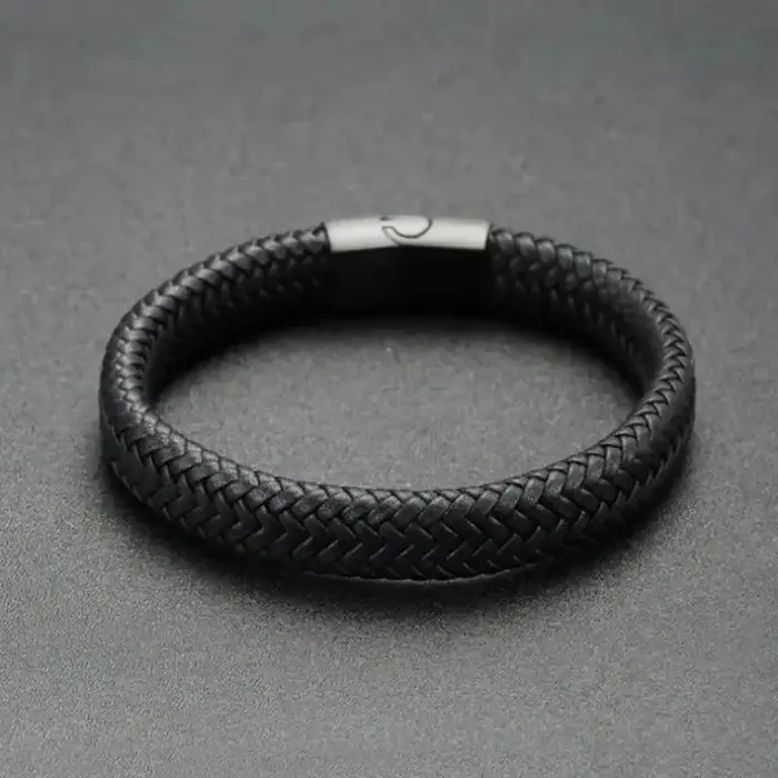 Bracelet en cuir Pu noir pour hommes élégants maturité style occassions spéciales cadeaux anniversaires mariage moments importants