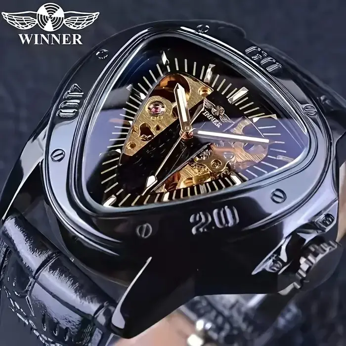 Montre pour homme squelette triangulaire dorée