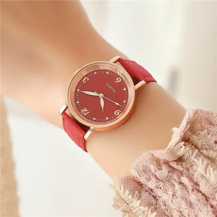 Montres pour femmes bracelet en cuir